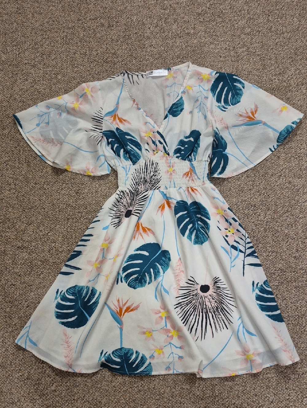 Cupshe V-Neck Smocked Waist Flutter Sleves Floral Print Dress Size Medium